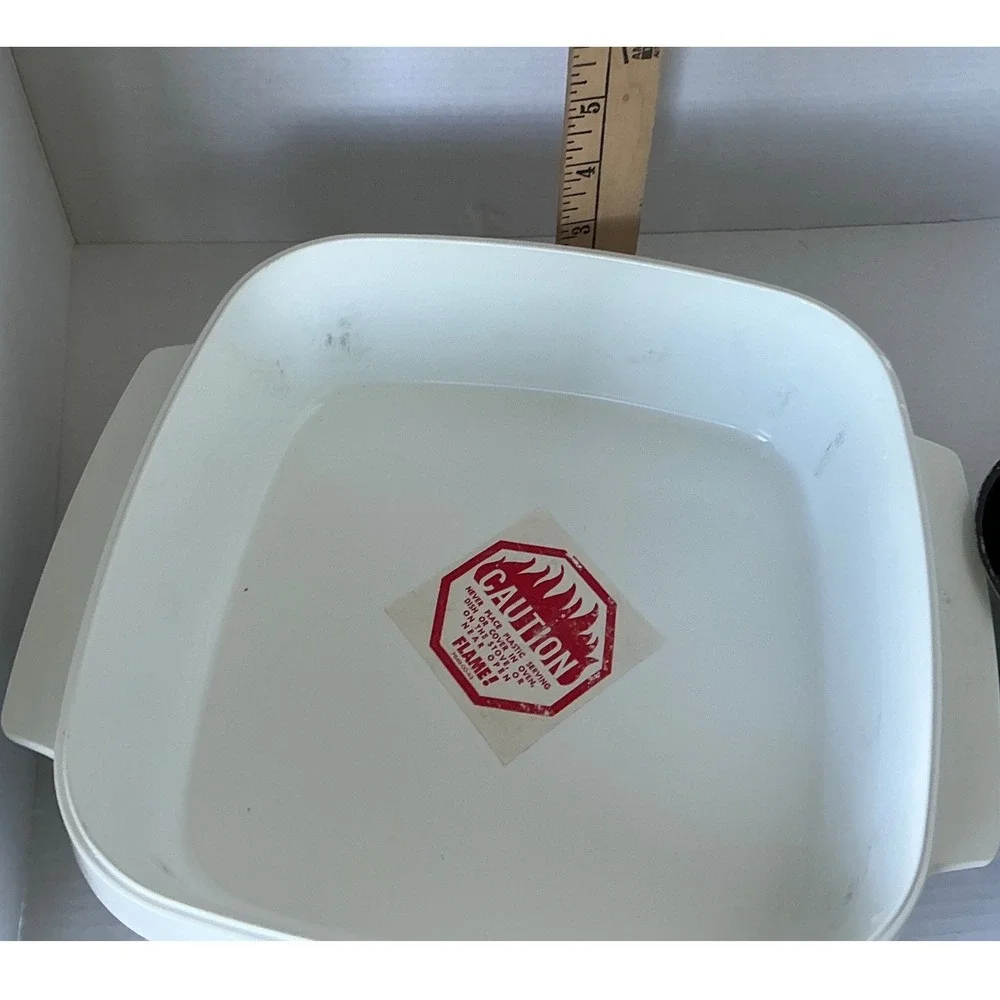 Vintage Insulated‎ Serving Dish Red Gingham Check Lid Retro Picnic 11in